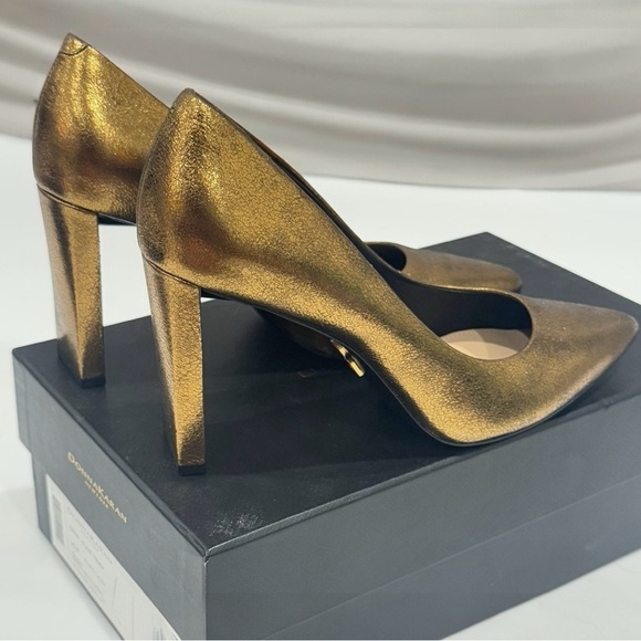 Donna Karan Criss Crinkle Metallic Bronze Pointy Toe Block Heel Leather Pump 7.5 - Picture 8 of 13